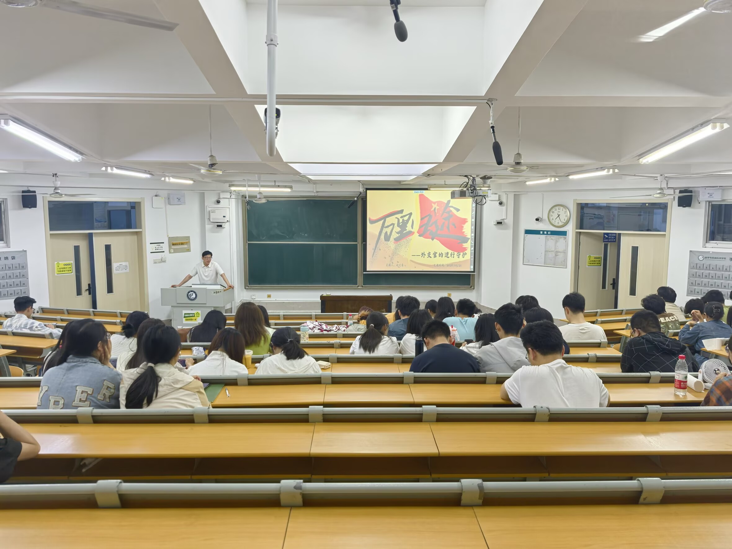 电影1.jpg